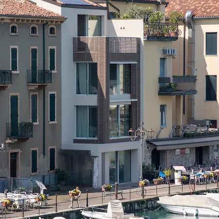 Palazzo Cordigero - * Peschiera del Garda